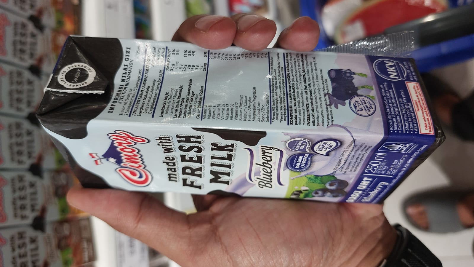 Image produk susu UHT Cimory rasa Blueberry